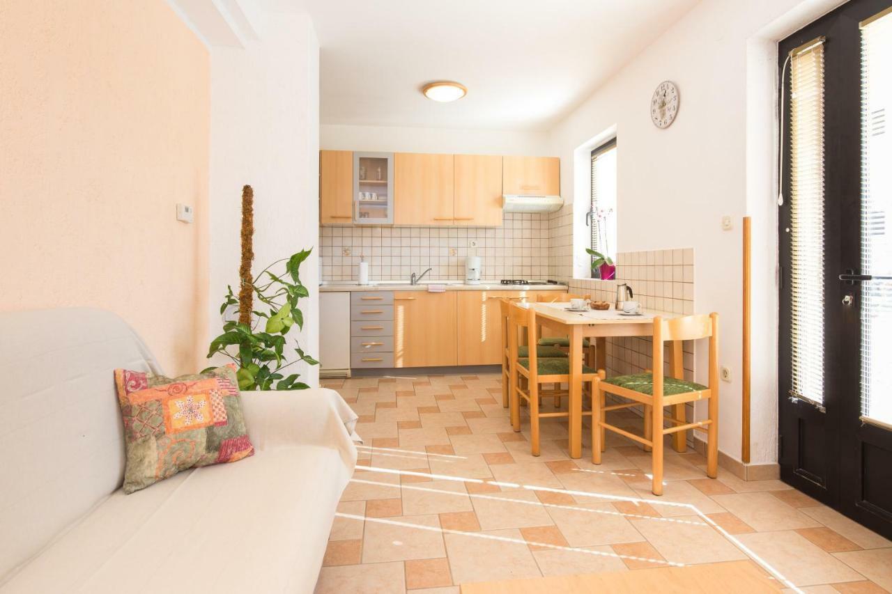 Villa Paradiso Punat Ngoại thất bức ảnh